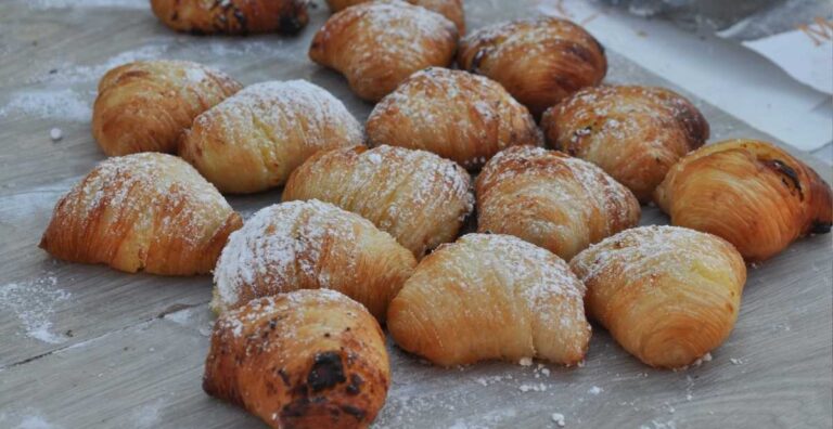 Napoli, la fiera della sfogliatella 2016: tradizione e rivisitazione