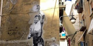 Murales "mano de dios" maradona ai Quartieri Spagnoli
