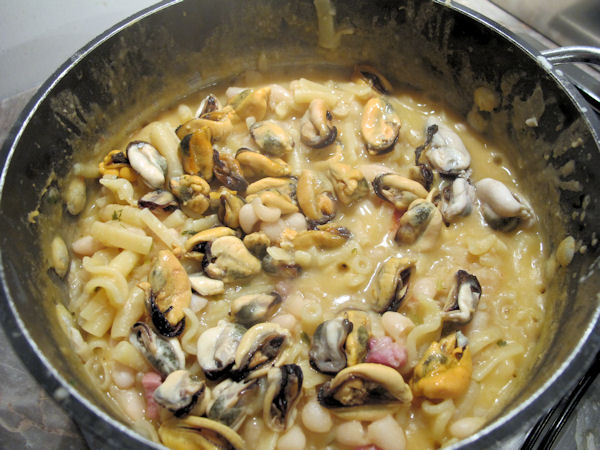 Ricetta pasta e fagioli con cozze, napoletana