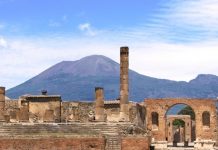 5 cose da fare a Ferragosto a Napoli: tra cultura e divertimento
