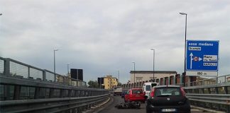 Incidente Asse Mediano, uscita Capodichino: traffico in tilt