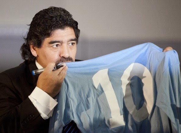 Maradona porta fortuna al gioco del lotto con i numeri: 10 e 87