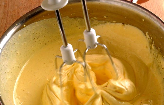 Ricetta della crema zabaione alla napoletana