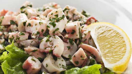 Ricetta del polpo all'insalata: il sapore del mare del Sud a tavola