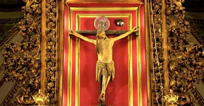 16 luglio, la Madonna del Carmine: dal Crocifisso Miracoloso a Masaniello