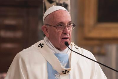 Papa Francesco: "Meglio vivere come ateo che andare in chiesa e odiare"