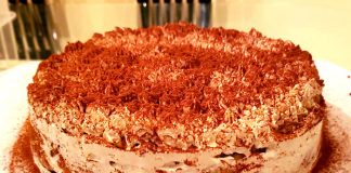 Ricetta cheesecake tiramisu: due mondi che si incontrano