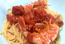 Ricetta spaghetti con gamberoni e pomodorini: decisi e delicati