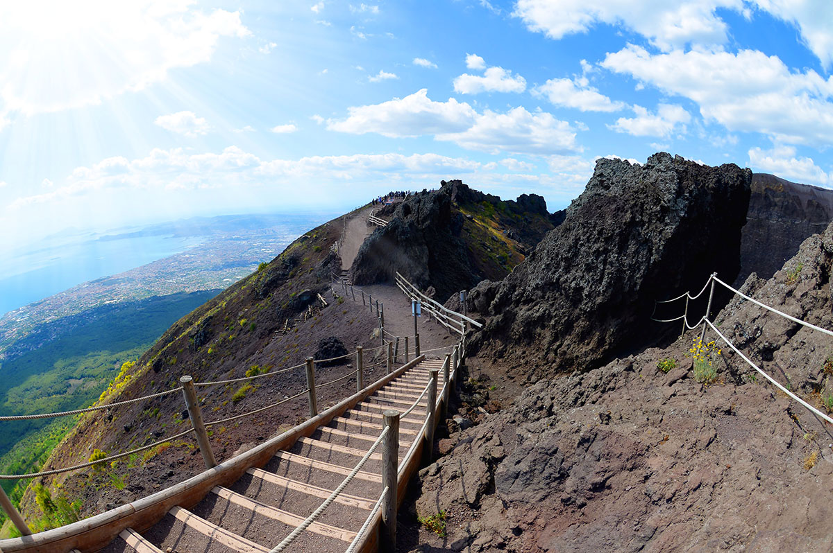 Cratere del Vesuvio: finalmente riapre e in sicurezza!