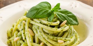 Pesto di basilico napoletano: la ricetta succulenta