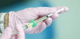Covid Campania, vaccinazioni: trend in discesa