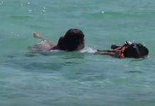 Palinuro, cani bagnino salvano una 15enne a mare