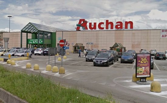 Giugliano, Auchan: riapre con COOP e restituisce il lavoro
