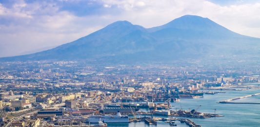 Napoli, l'era di Squid Game è arrivata: sfide mortali lanciate su Tik Tok