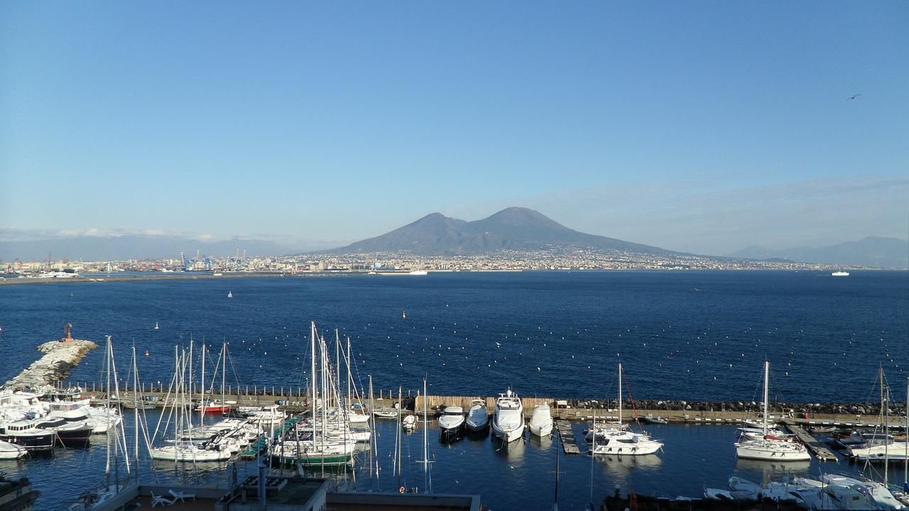Boom di turisti, ma Napoli è veramente preparata?
