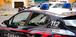 Ercolano: droga in camera del figlio, padre allerta carabinieri