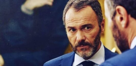 Ascolti tv: con la serie tv "Vincenzo Malinconico" è amore a prima vista