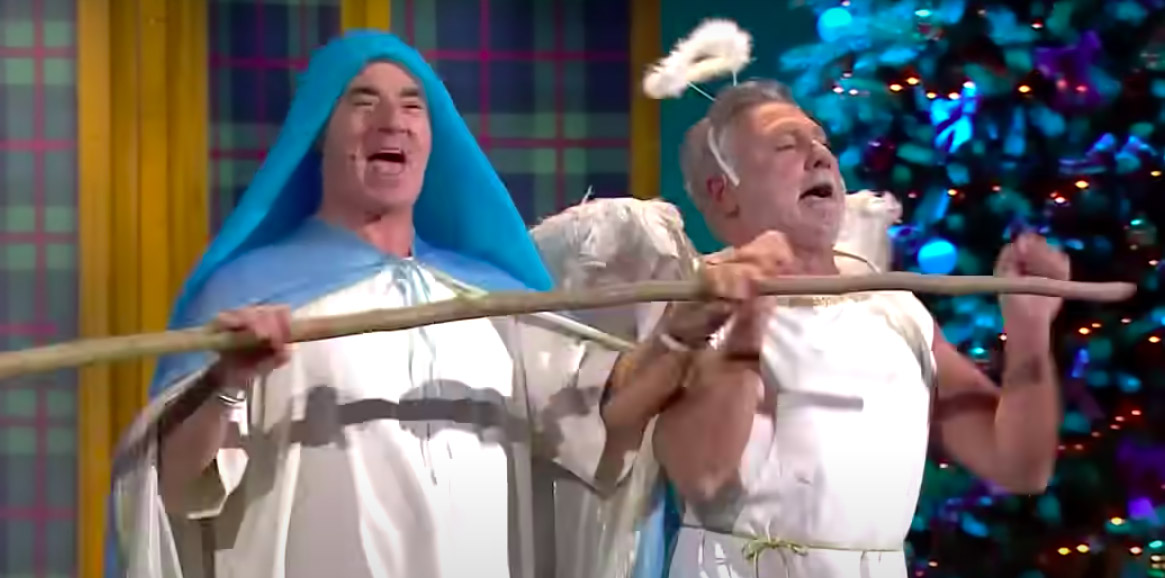 Polemiche su Paolantoni e Izzo: Gasparri contro la parodia sulla Natività