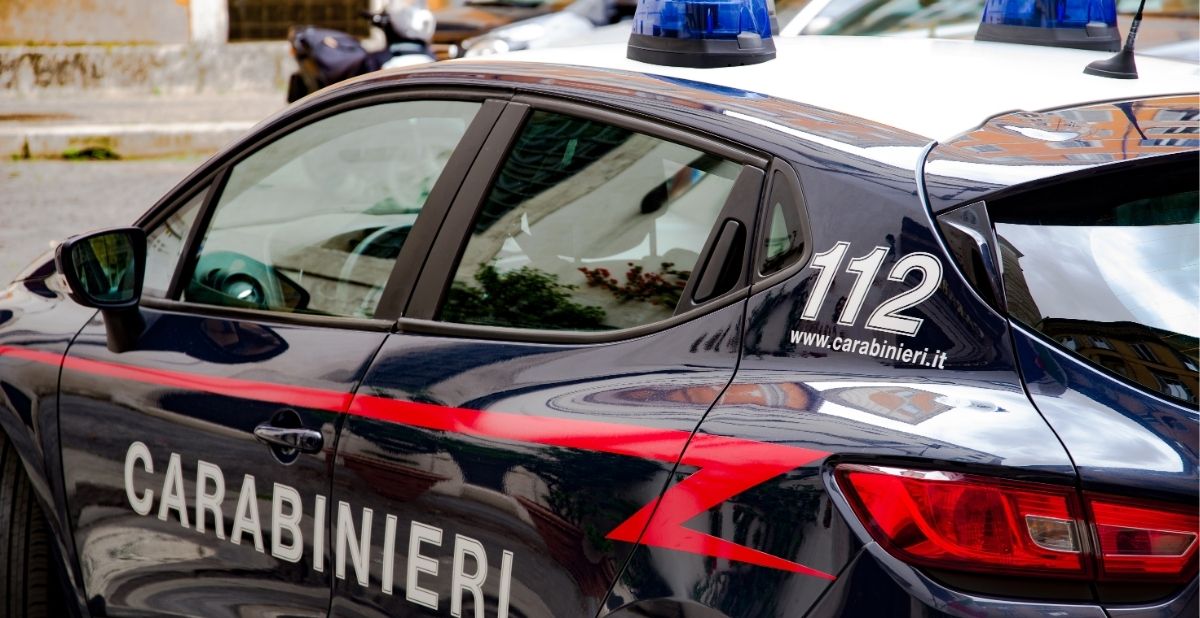 Napoli, oltre un chilo di "Amnesia" sullo scooter: arrestati a 17 e 19 anni