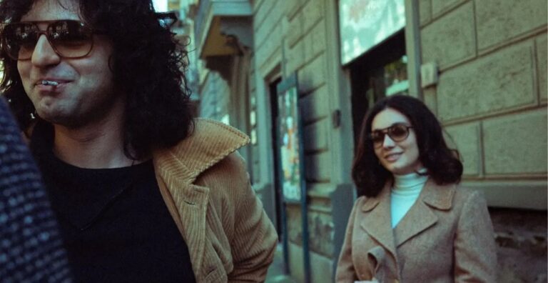 Pino Daniele torna al cinema: 'Je so' pazzo' e la voce che Napoli chiama per nome